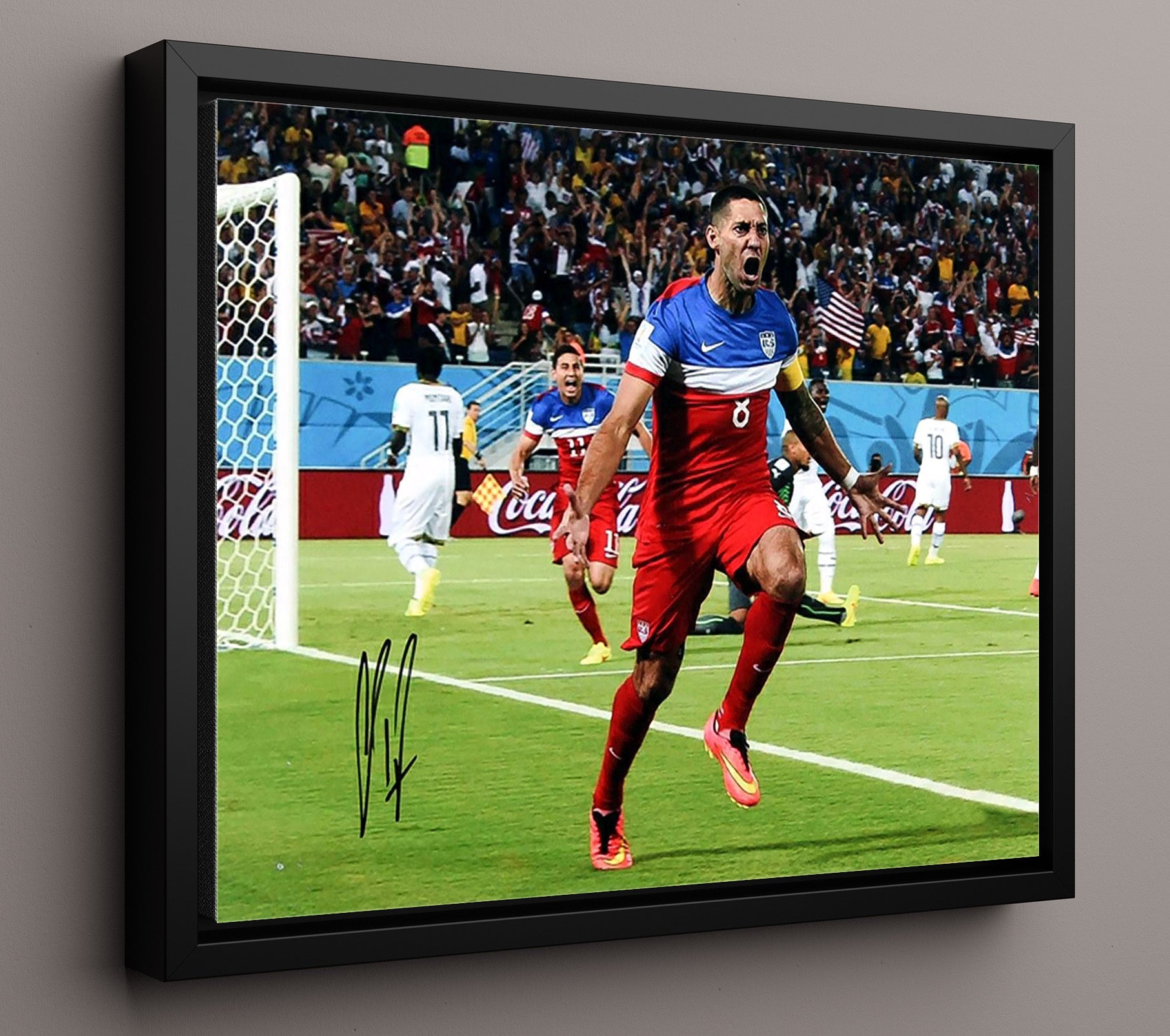 Clint Dempsey USA World Cup Goal Celebration Print USMNT Icon Soccer Print 16x20 Framed Canvas soccer wall art print – Soccer Prints decor