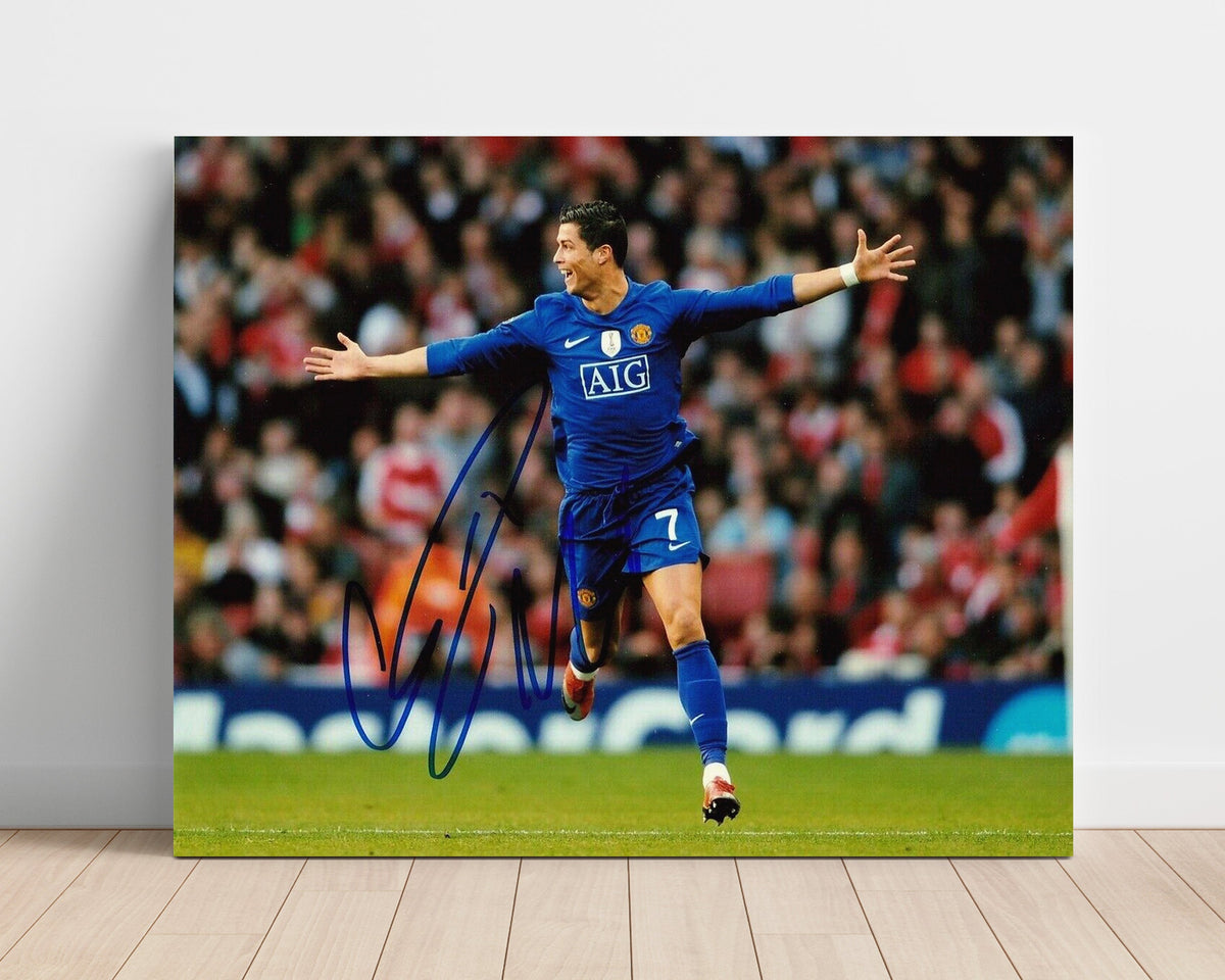 Cristiano Ronaldo – Man United Arms Wide Celebration unframed semi-gloss poster print