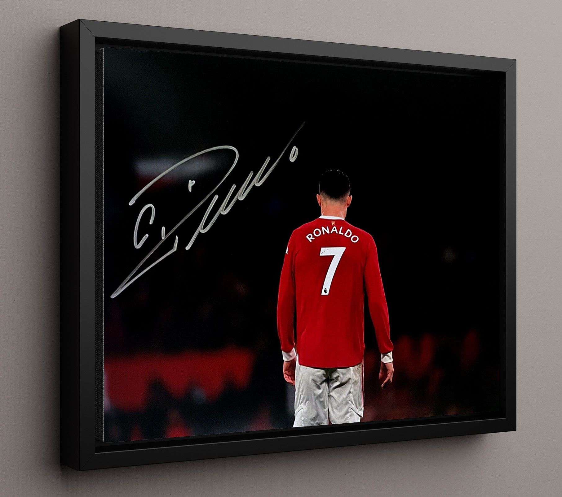 Cristiano Ronaldo Manchester United Number 7 Walk Away Soccer Print 16x20 Framed Canvas soccer wall art print – Soccer Prints decor