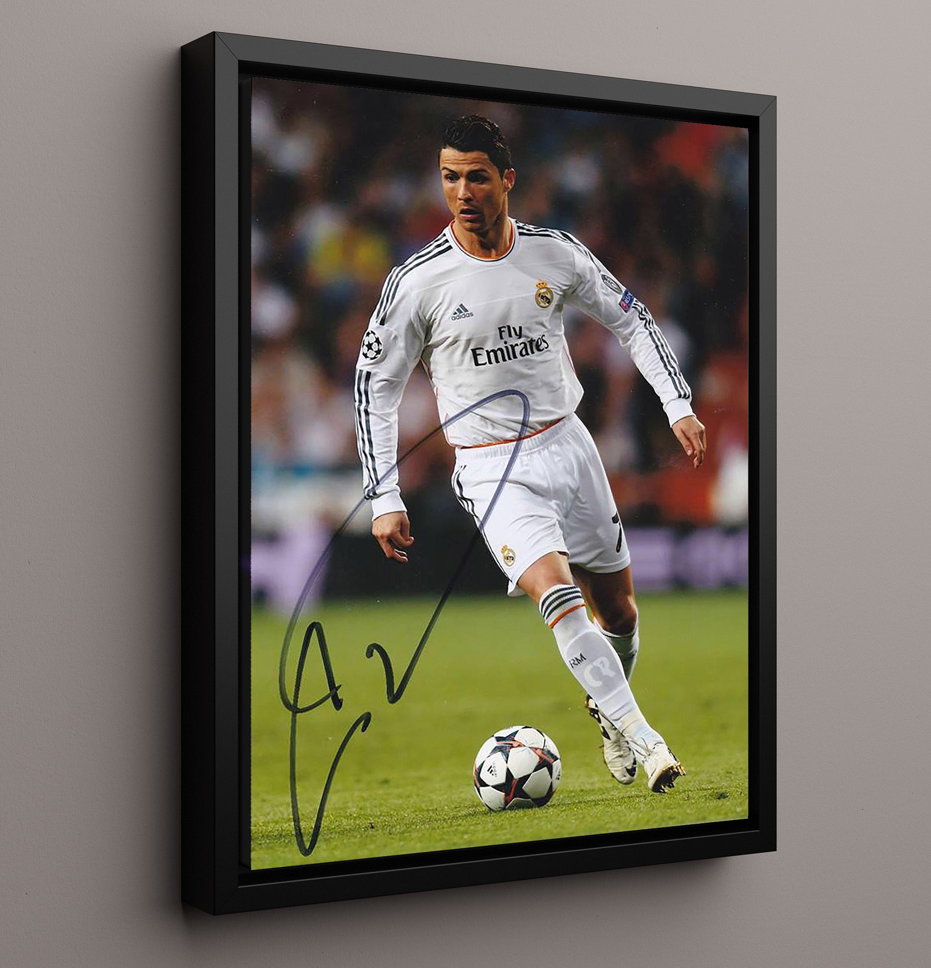 Cristiano Ronaldo Real Madrid Champions League Goal Machine Dribble Soccer Wall 16x20 Framed Canvas soccer wall art print – Soccer Prints decor
