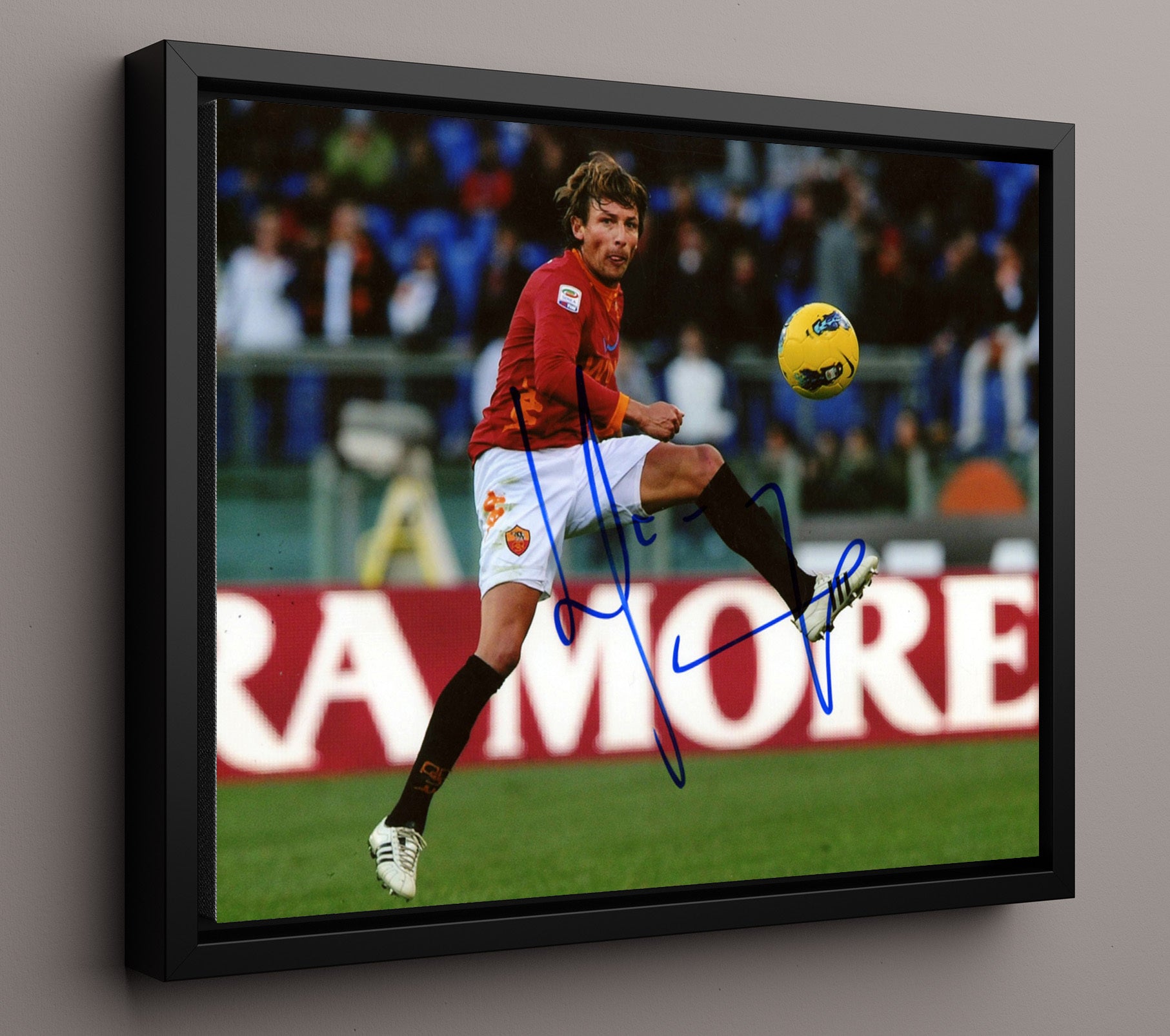 Gabriel Heinze AS Roma Aerial Ball Challenge Defensive Focus Soccer Print 16x20 Framed Canvas soccer wall art print – Soccer Prints decor
