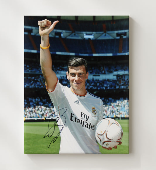 Gareth Bale Real Madrid Victory Salute Stadium Moment - Canvas soccer wall art