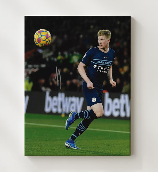Kevin De Bruyne Manchester City Midfield Maestro Passing Moment - Canvas soccer wall art