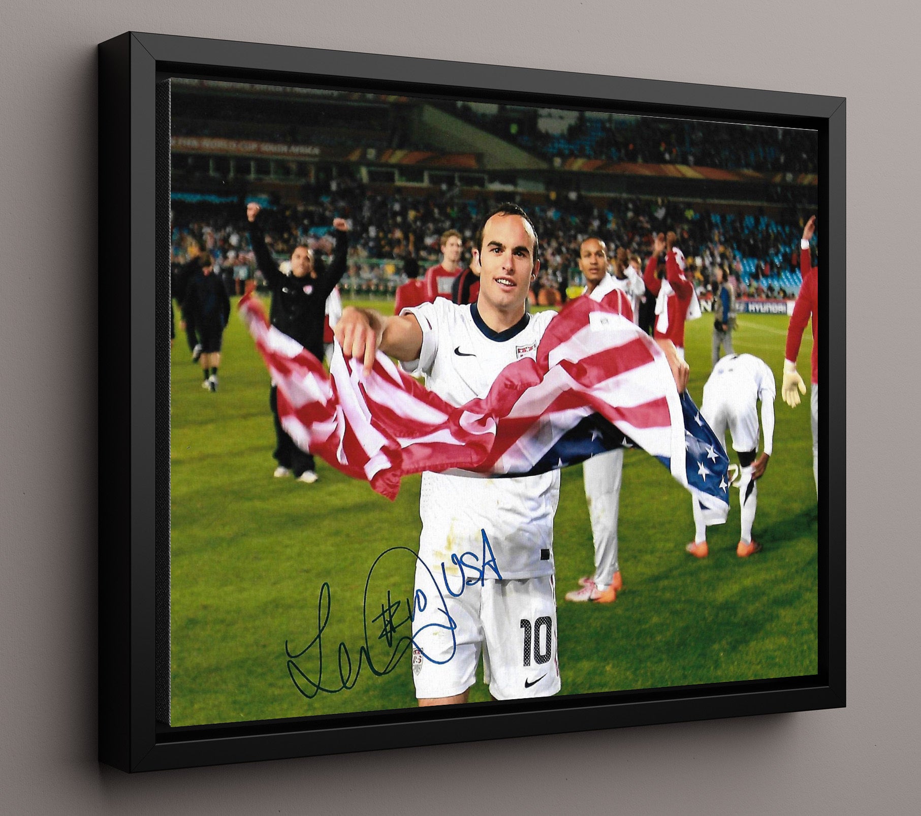 Landon Donovan USA Flag Celebration Victory Soccer Print 16x20 Framed Canvas soccer wall art print – Soccer Prints decor