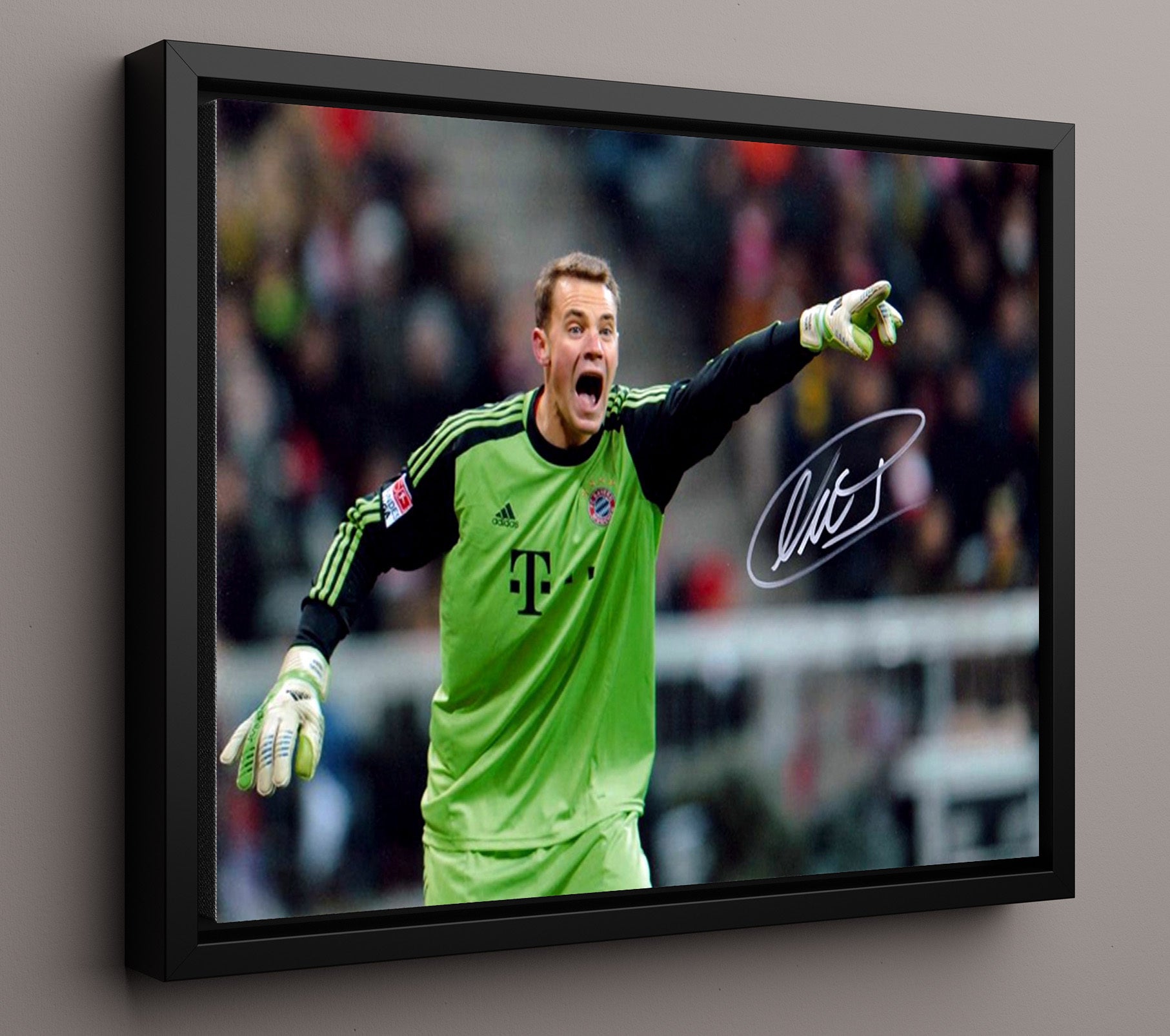 Manuel Neuer Bayern Munich Commanding Goalkeeper Defense Soccer Print 16x20 Framed Canvas soccer wall art print – Soccer Prints decor