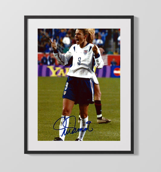 Mia Hamm USA Classic Field Spotlight Soccer Print 16x20 Gallery Framed Artwork wall art print – soccer decor