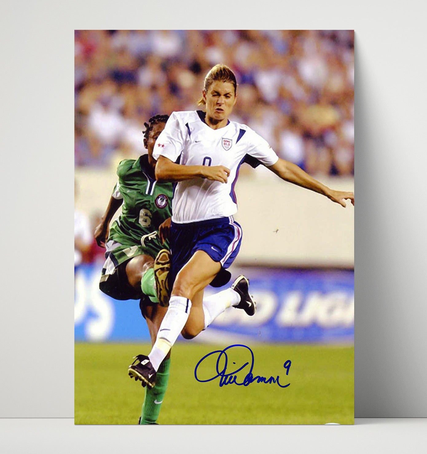 Mia Hamm USA Classic Match Focus Spotlight Soccer Print 16x20 Unframed Print soccer wall art print – Soccer Prints decor