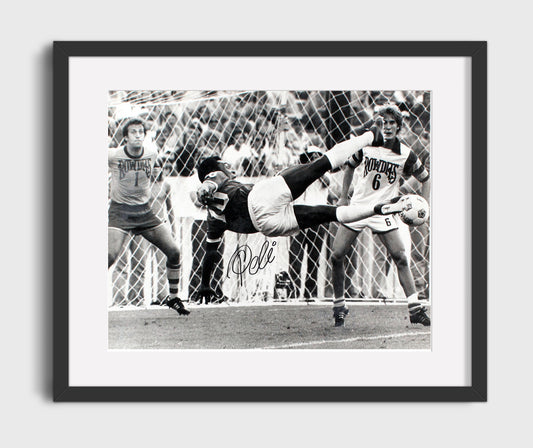 Pele Santos FC Legendary Bicycle Kick Goal Soccer Print 16x20 Gallery Framed Artwork wall art print – soccer decor