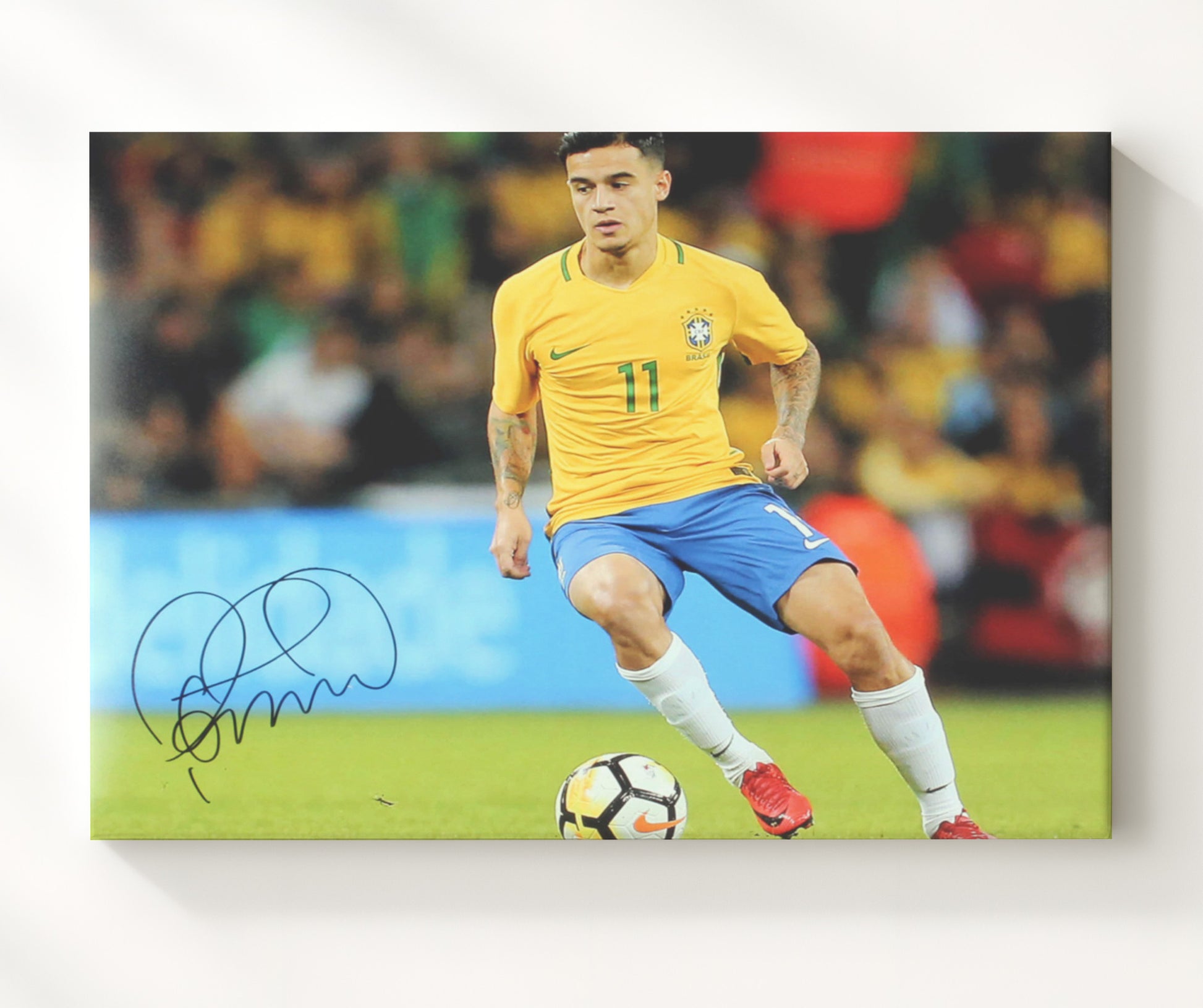 Philippe Coutinho Brazil Dribble Control Soccer Print 20x24 Canvas soccer wall art print – Soccer Prints decor