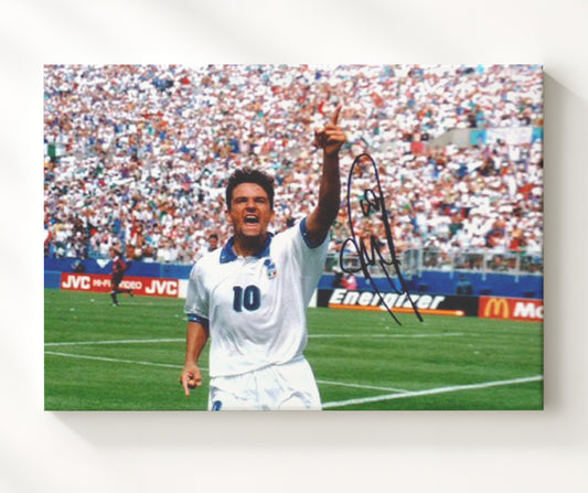 Roberto Baggio Italy World Cup Celebration Point - Canvas soccer wall art