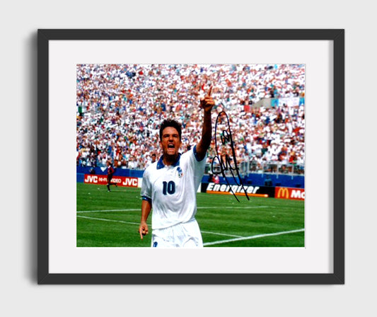 Roberto Baggio Italy World Cup Celebration Point Soccer Print 16x20 Gallery Framed Artwork wall art print – soccer decor