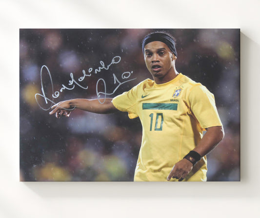 Ronaldinho Brazil Pointing Playmaker Gesture - Canvas soccer wall art