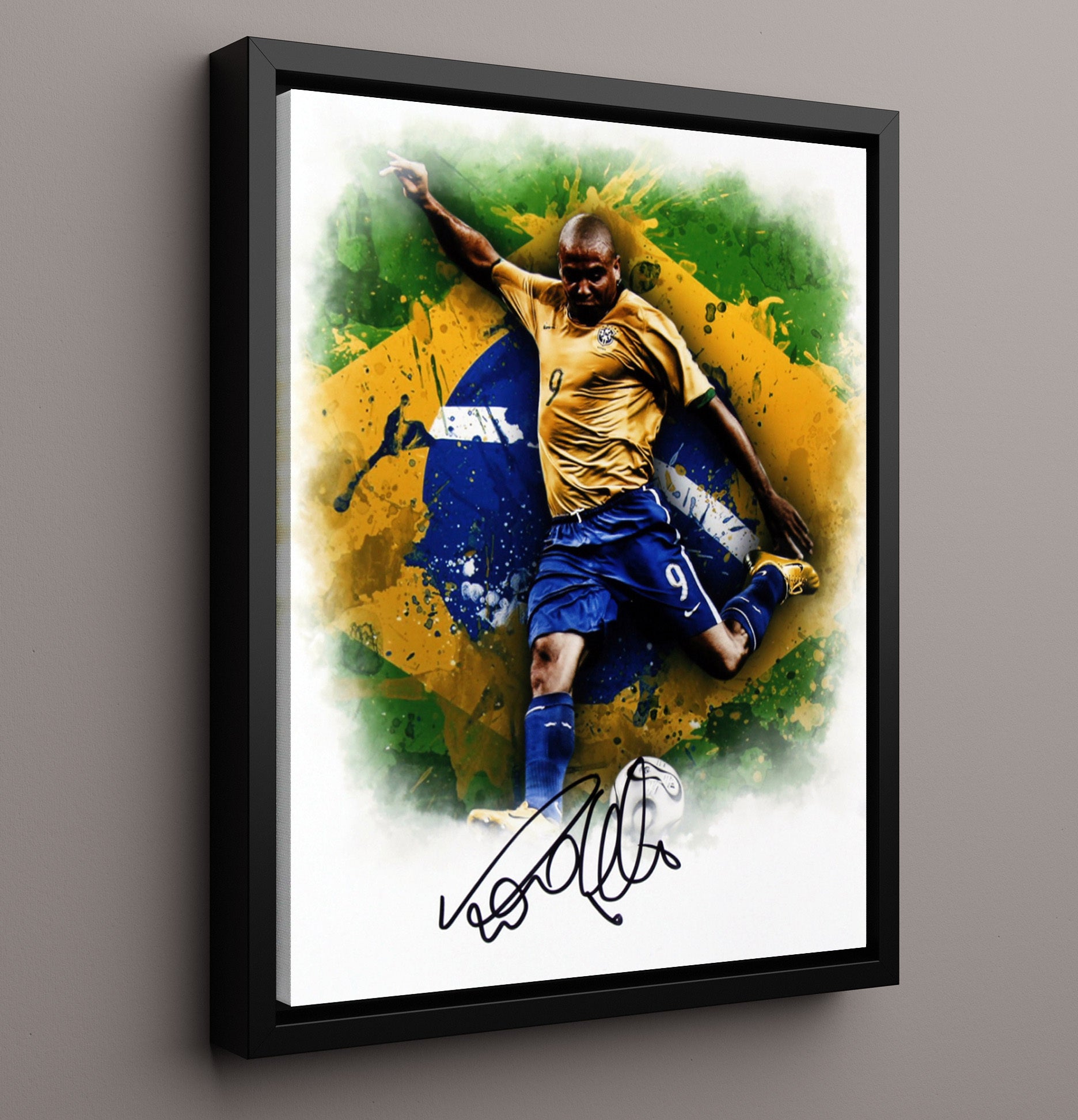 Ronaldo Nazario Brazil Power Strike World Cup Legend Soccer Print 16x20 Framed Canvas soccer wall art print – Soccer Prints decor