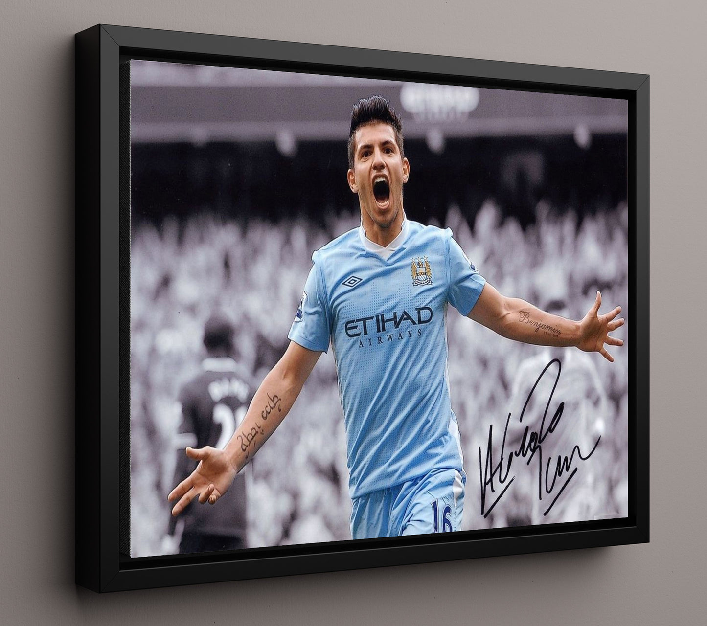 Sergio Aguero Manchester City Arms Wide Goal Celebration Print Soccer Print 16x20 Framed Canvas soccer wall art print – Soccer Prints decor