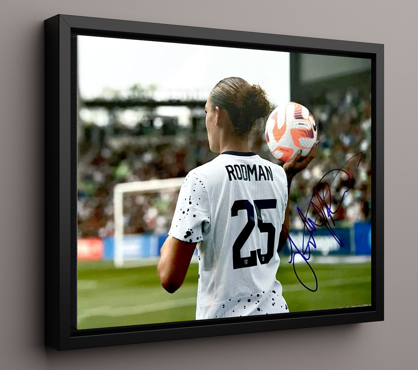 Trinity Rodman USA Throw in Setup Soccer Print 16x20 Framed Canvas soccer wall art print – Soccer Prints decor