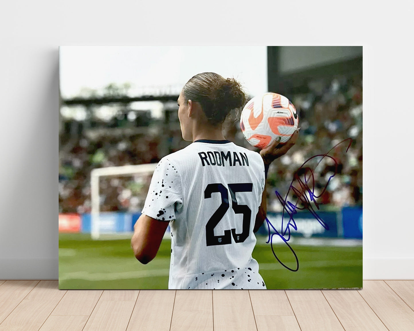 Trinity Rodman USA Throw in Setup Soccer Print 16x20 Unframed Print soccer wall art print – Soccer Prints decor