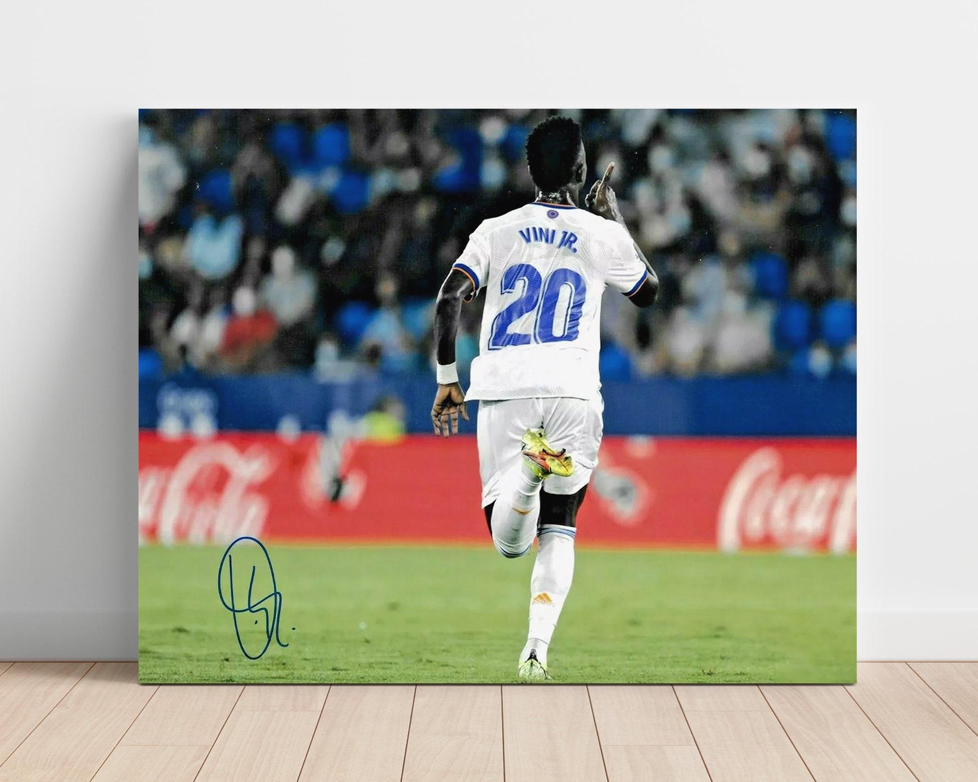Vinicius Jr Real Madrid Goal Celebration Print Run Away Soccer Print 16x20 Unframed Print soccer wall art print – Soccer Prints decor