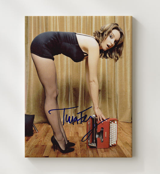 30 Rock - Tina Fey (Liz Lemon) Red Typewriter Studio Pose - Canvas television wall art