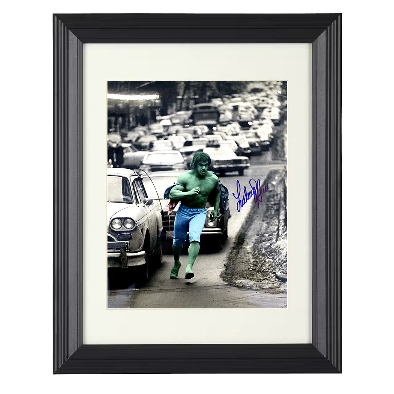 Incredible Hulk – Lou Ferrigno Hulk Running Through City – 8x10 black beveled framed television wall art