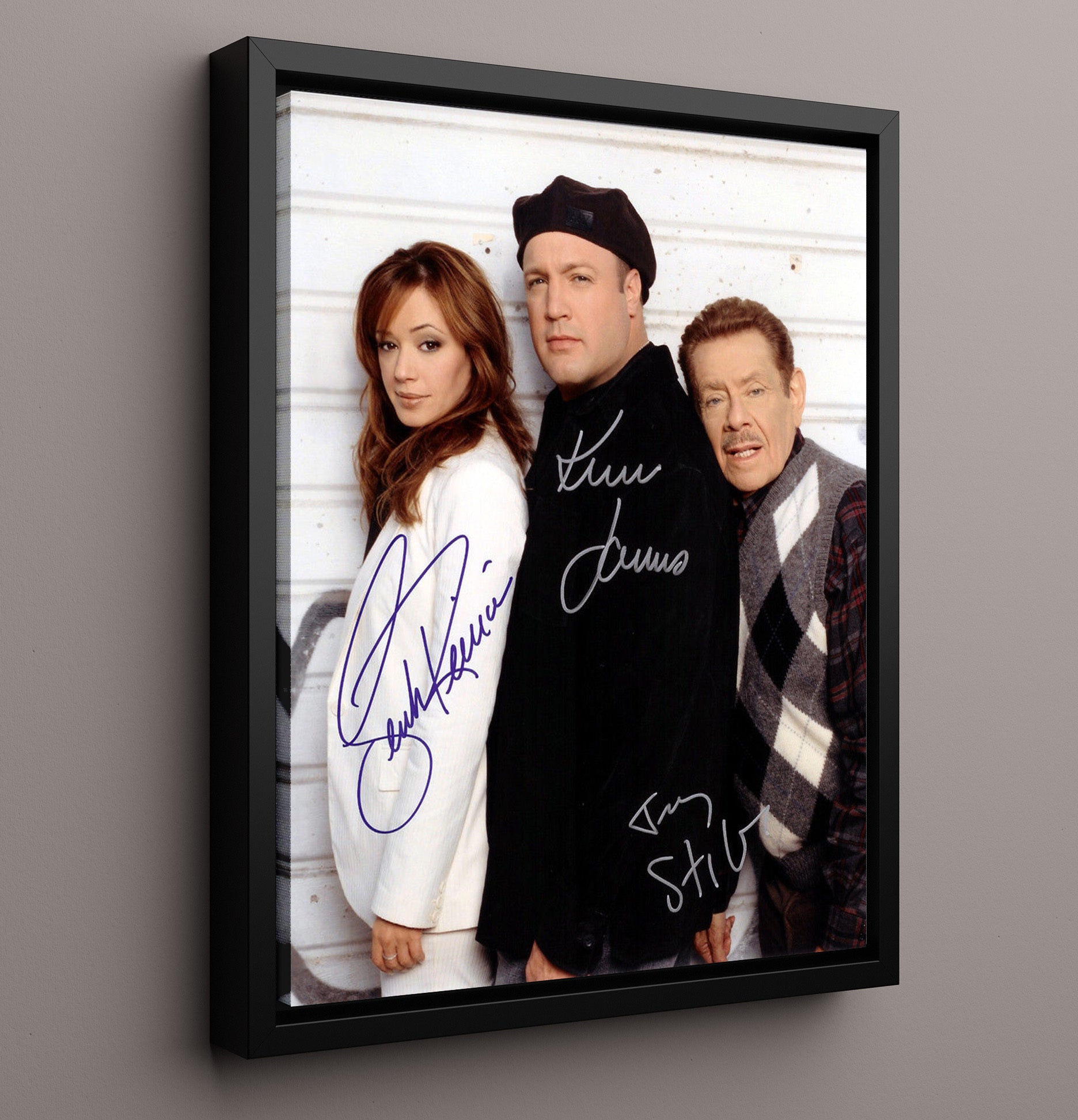 King of Queens - Cast - Doug Carrie Arthur Promo Cast Photo - Vintage Television Wall Art - 16x20 Framed Canvas wall art print - television decor