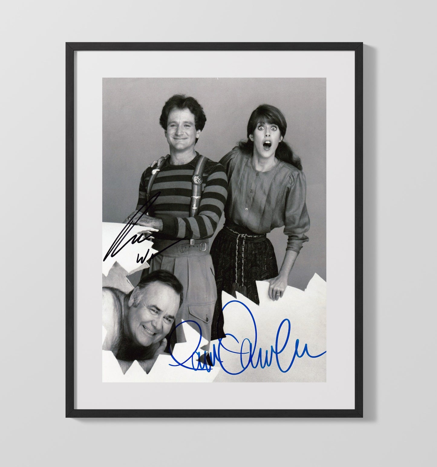 Mork and Mindy - Robin Williams and Pam Dawber - Classic Cast Studio Shot - Vintage Television Wall Art - 16x20 Gallery Frame wall art print - television decor