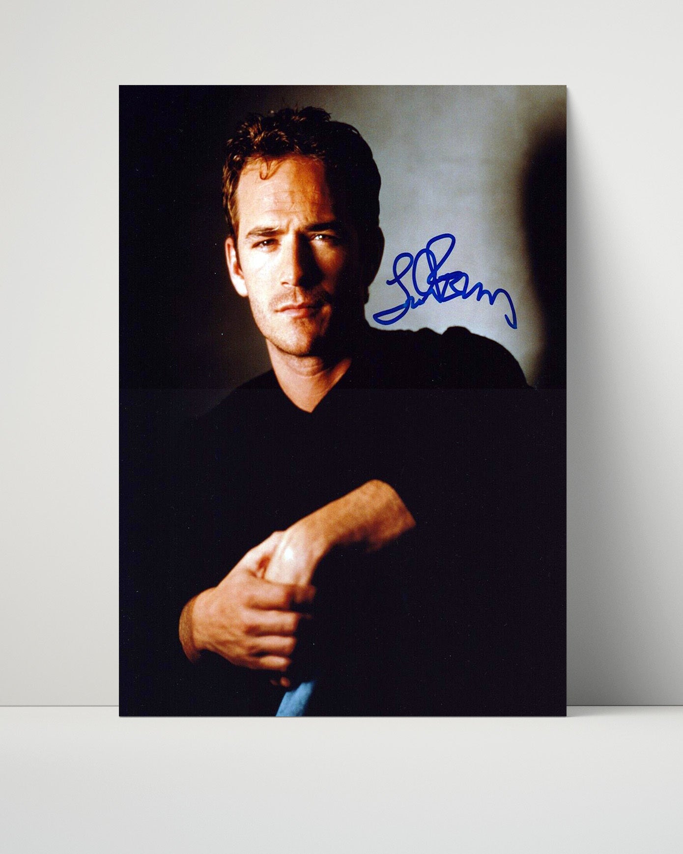 Riverdale - Luke Perry - Signed Studio - Vintage Television Wall Art - 16x20 Unframed Print wall art print - television decor