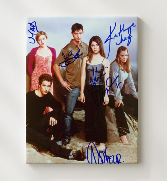 Roswell - Cast - Alien Desert Ensemble Cast Photo - Horizontal - Canvas television wall art