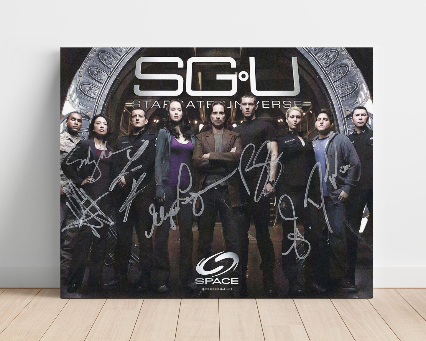 Stargate Universe - Robert Carlyle (Dr. Nicholas Rush) Ensemble Cast Gate Room - Vintage Television Wall Art - 16x20 Unframed Print wall art print - television decor