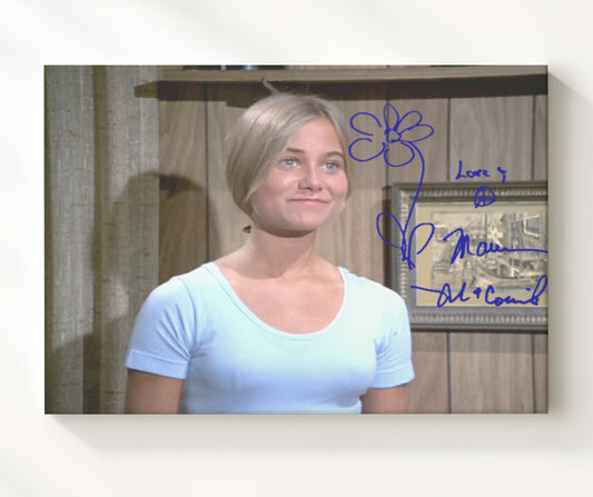 The Brady Bunch - Maureen McCormick (Marcia Brady) Bedroom Scene - Canvas television wall art