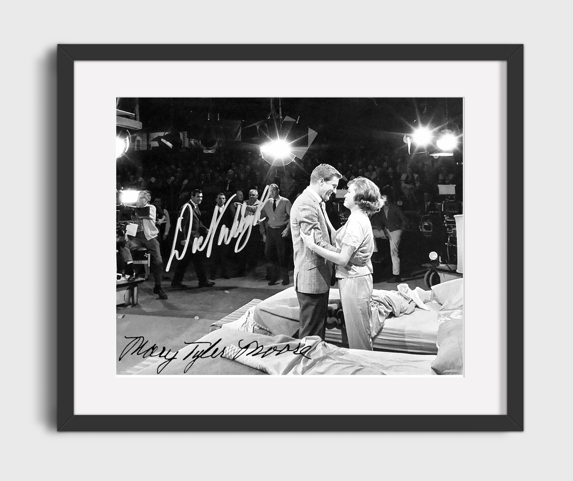 The Dick Van Dyke Show - Dick Van Dyke (Rob Petrie) and Mary Tyler Moore (Laura Petrie) Studio Embrace Scene - Vintage Television Wall Art - 16x20 Gallery Frame wall art print - television decor