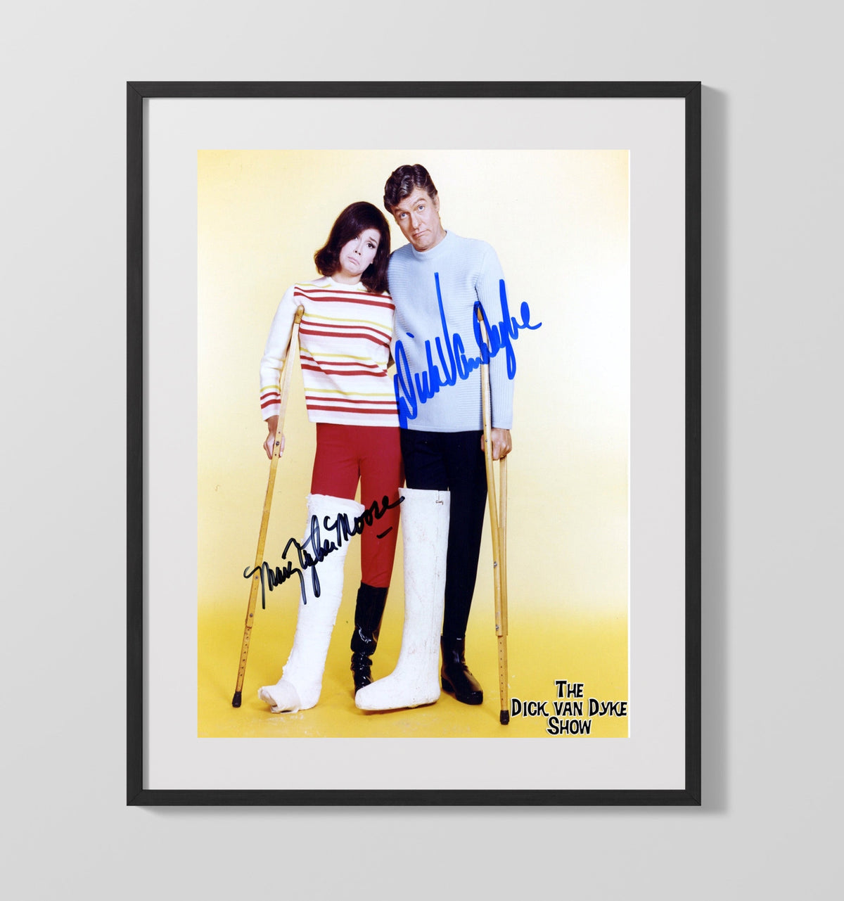 The Dick Van Dyke Show - Dick Van Dyke and Mary Tyler Moore Cast - Gallery Frame television wall art