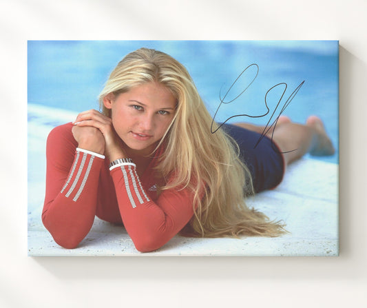 Anna Kournikova - Courtside Glamour Pose Vintage Tennis Wall Art - 8x10 Beveled Frame