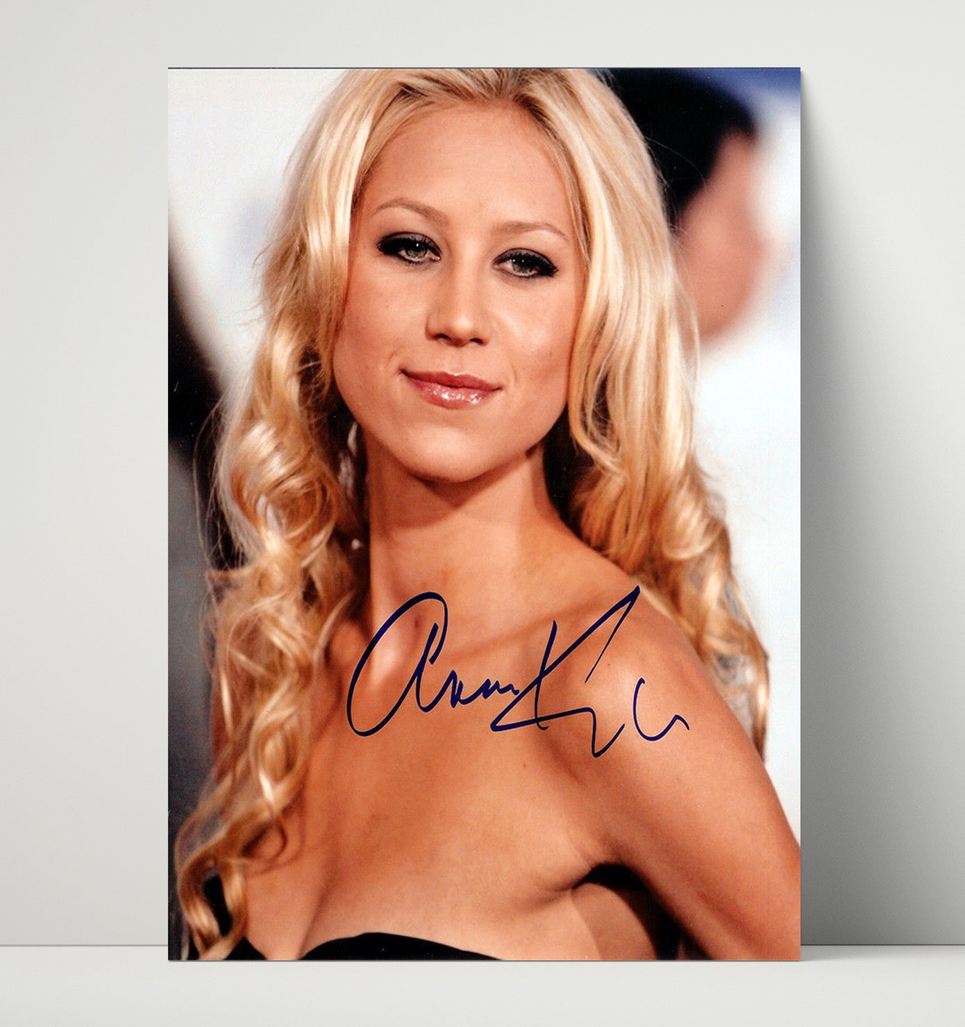Anna Kournikova - Glamour Close-Up Vintage Tennis Wall Art - 16x20 Unframed Print