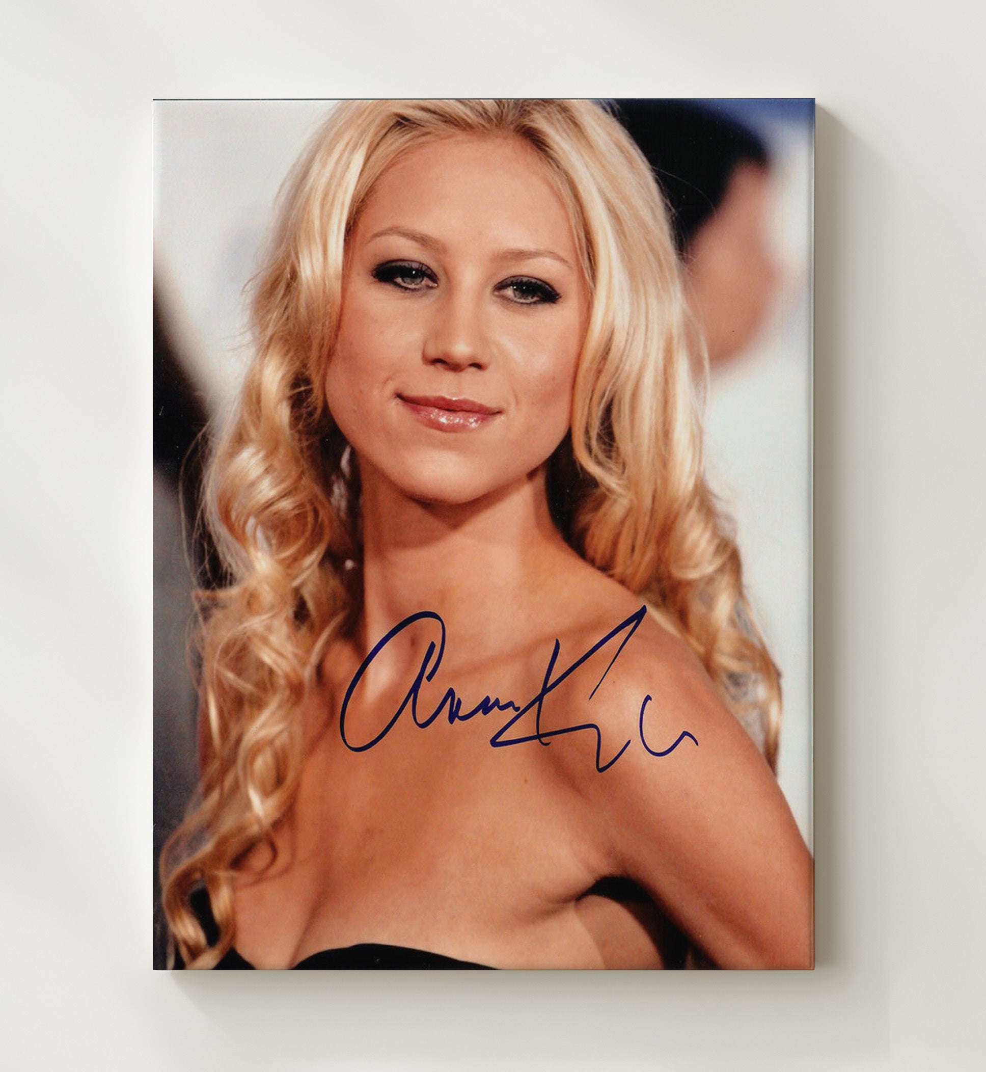 Anna Kournikova - Glamour Close-Up Vintage Tennis Wall Art - 20x24 Canvas
