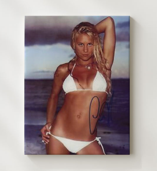 Anna Kournikova - White Swimsuit Beach Pose Vintage Tennis Wall Art - 8x10 Beveled Frame