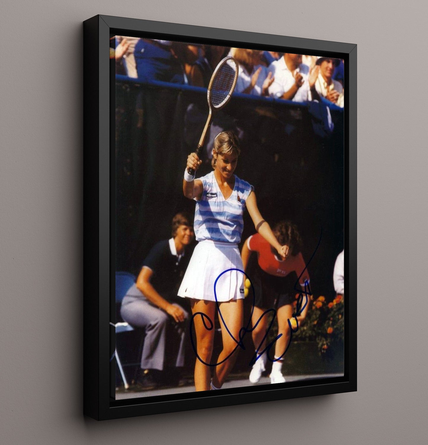 Chris Evert - Tournament Victory Wave Tennis Wall Art 16x20 Framed Canvas wall art print – Tennis Wall Art decor