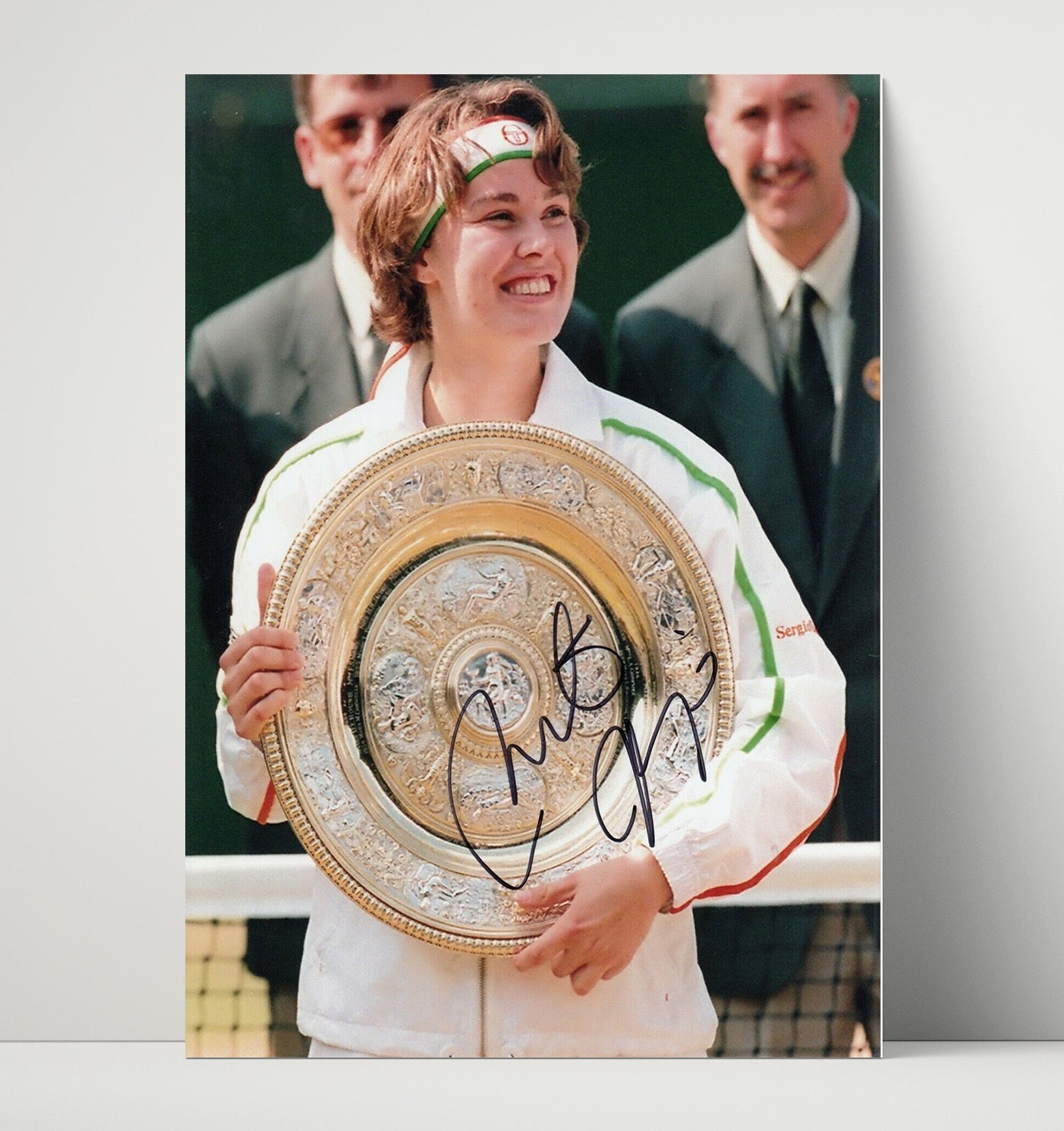 Martina Hingis - Grand Slam Trophy Pose Tennis Wall Art 16x20 Unframed Print wall art print – Tennis Wall Art decor