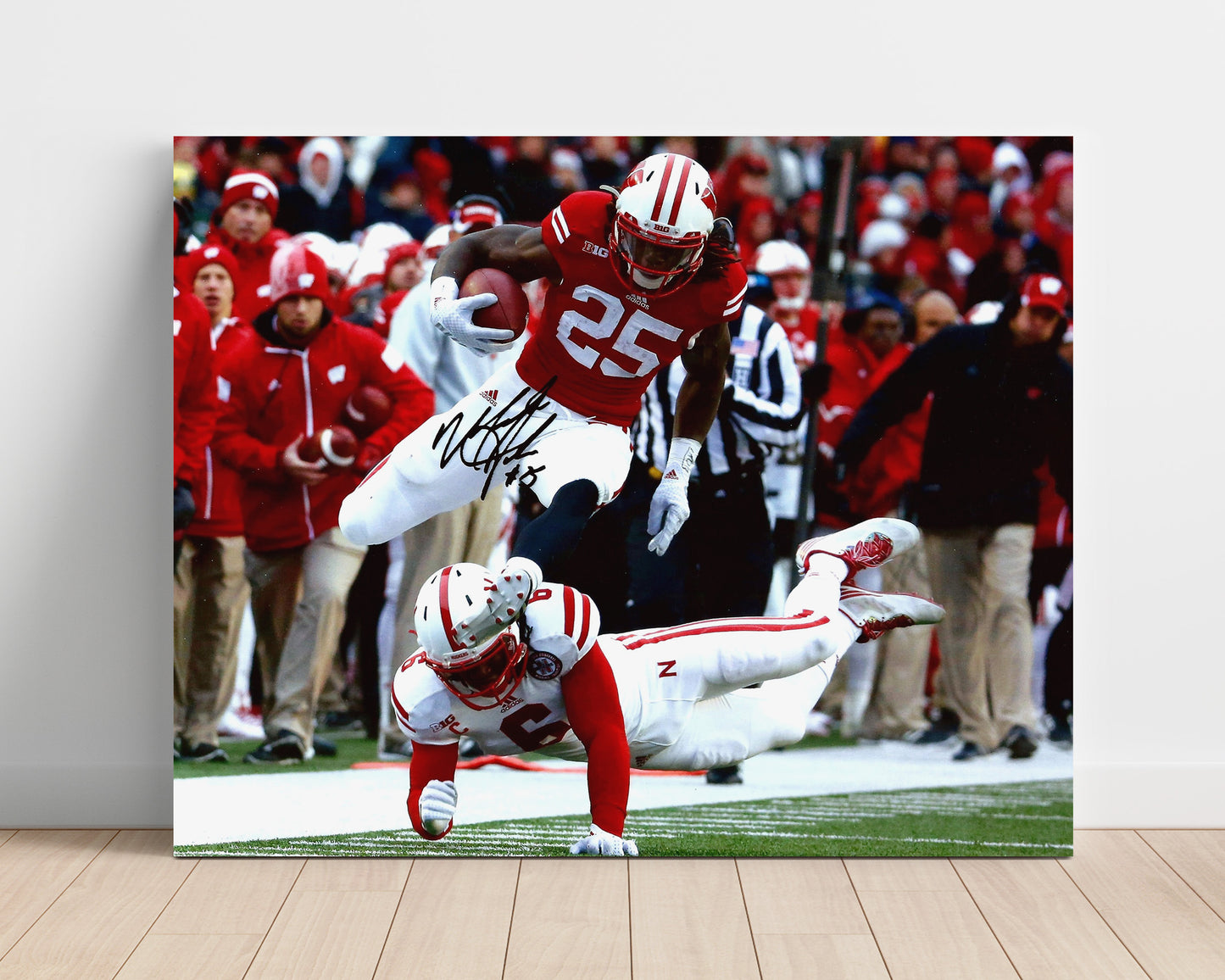 Wisconsin Autograph Print - Melvin Gordon - Hurdle Hero