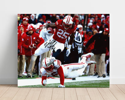 Wisconsin Autograph Print - Melvin Gordon - Hurdle Hero