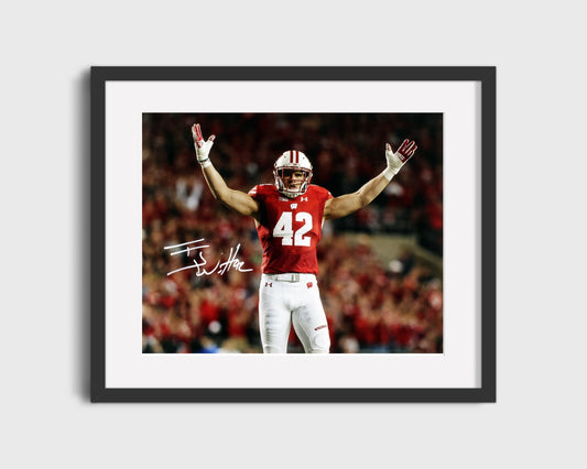 Wisconsin Autograph Print - T.J. Watt - Arms Up Badger College FSPrints Gallery Frame 16x20