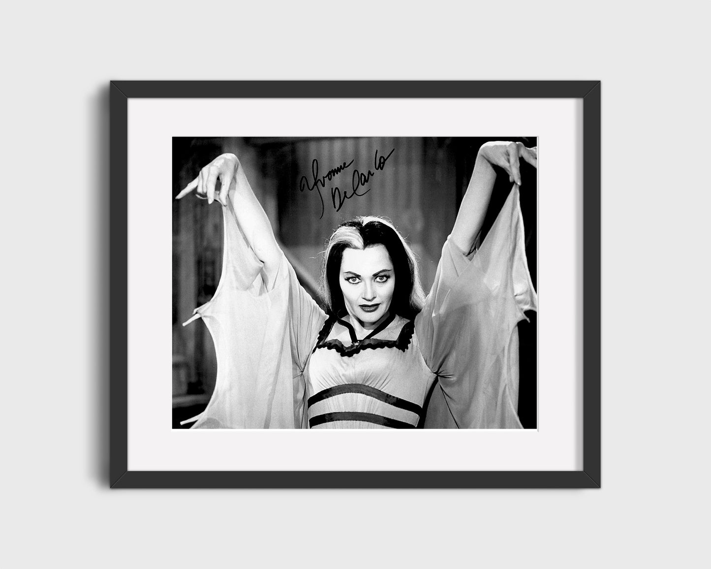 Yvonne DiCarlo - Lily Munster Glamour - Autograph Print